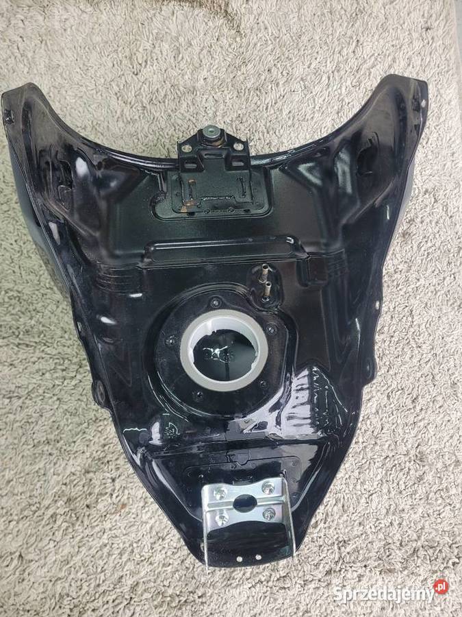 Suzuki GSX 8 R GSX8R 24 OEM ZBIORNIK PALIWA BAK wielkopolskie