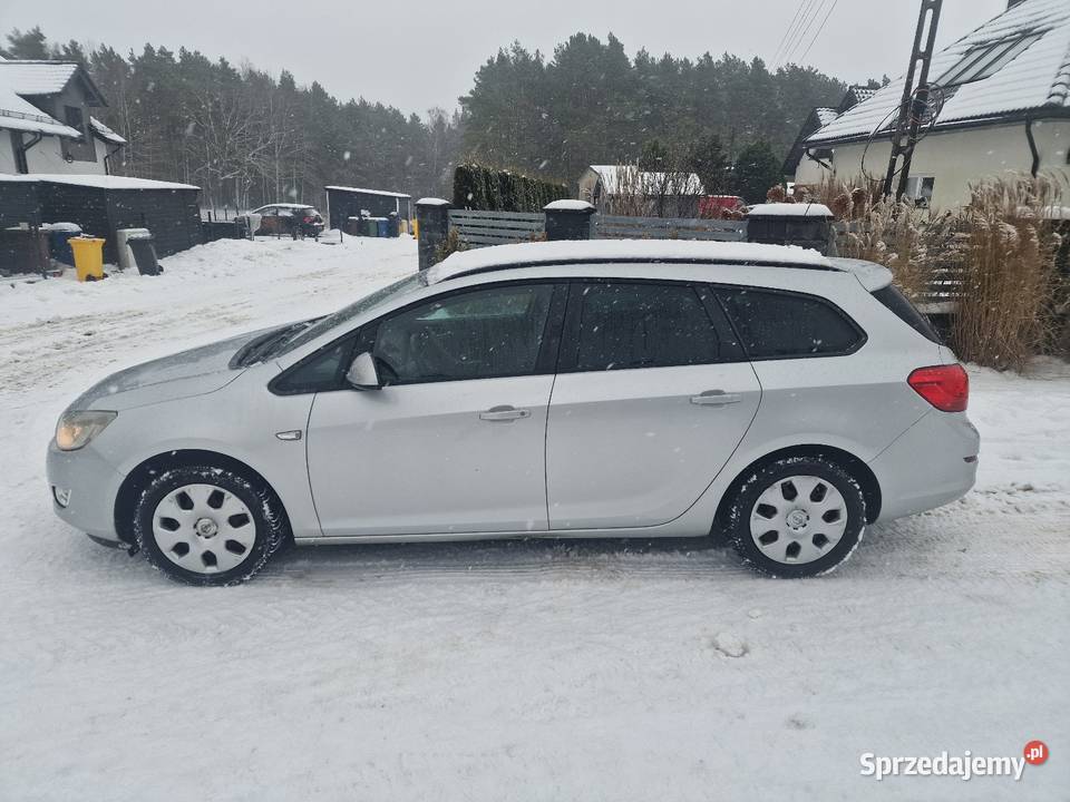 Opel Astra J14turbo1wlasciciel elektryczne lusterka pomorskie Niestępowo