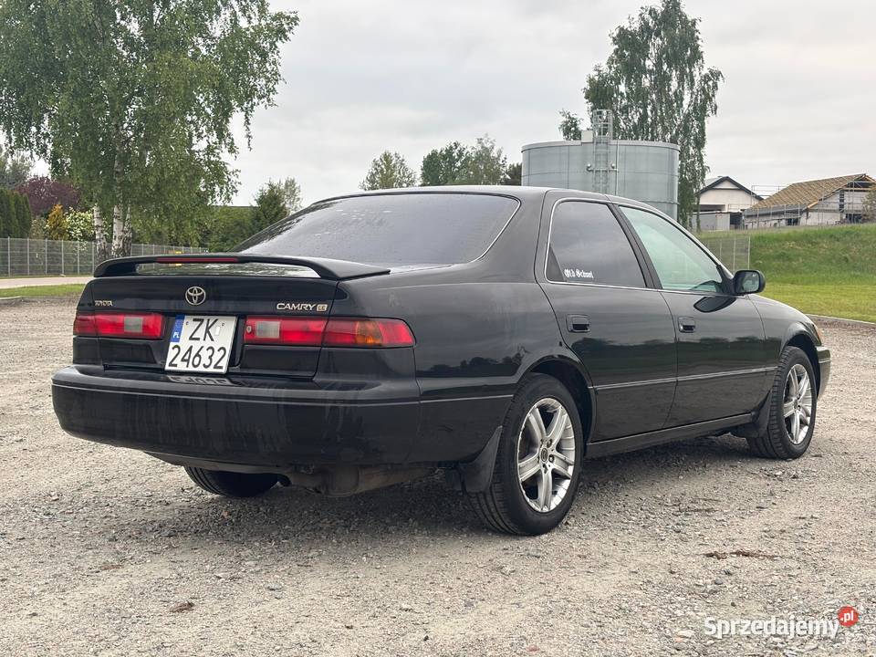 Toyota Camry 1997 22 benz BEZ RDZY YOUNGTIMER Koszalin