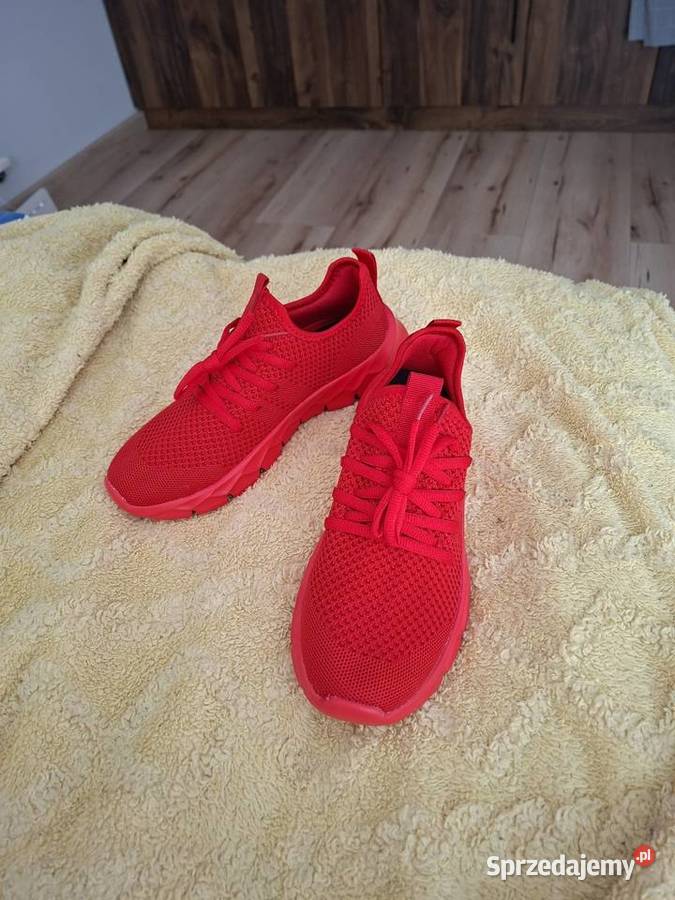 Buty sportowe nowe 40 kujawsko-pomorskie Szustek