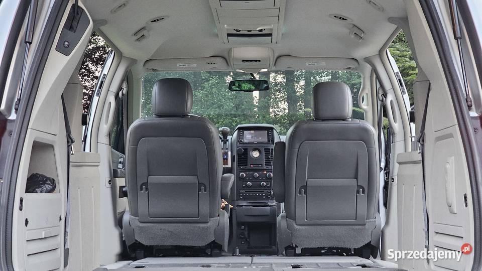 Crysler TownCountry LPG mały przebieg Dobroszyce