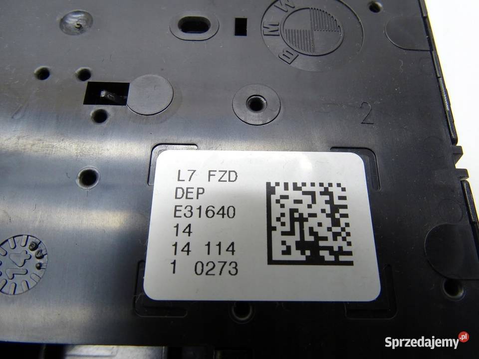LAMPKA OŚWIETLENIE KABINY PODSUFITKI 9321469 BMW sprzedam