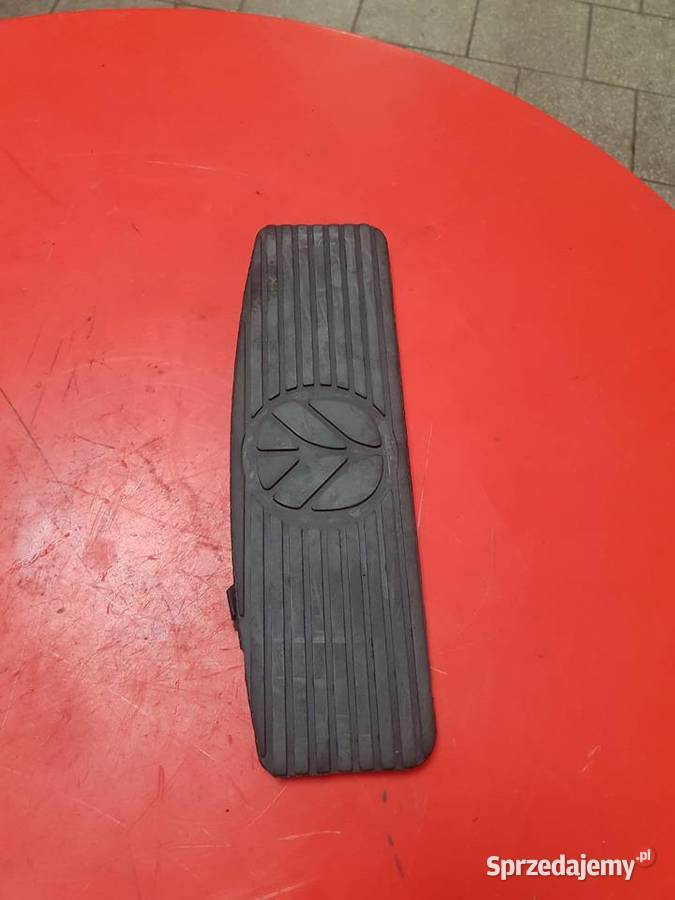 85808014 Nakładka na pedał CNH Holland Sulechów sprzedam