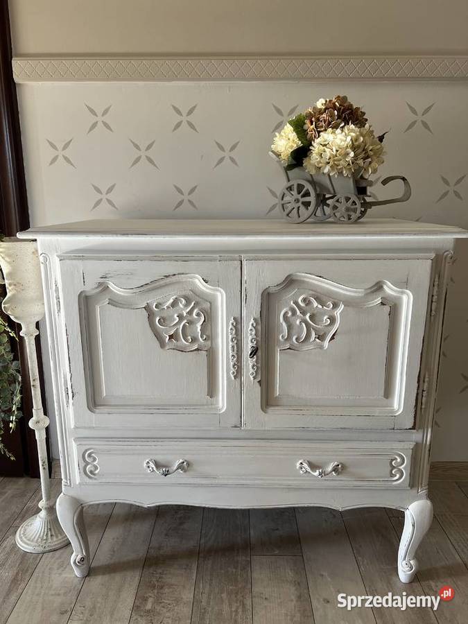 Komoda biała ludwikowska