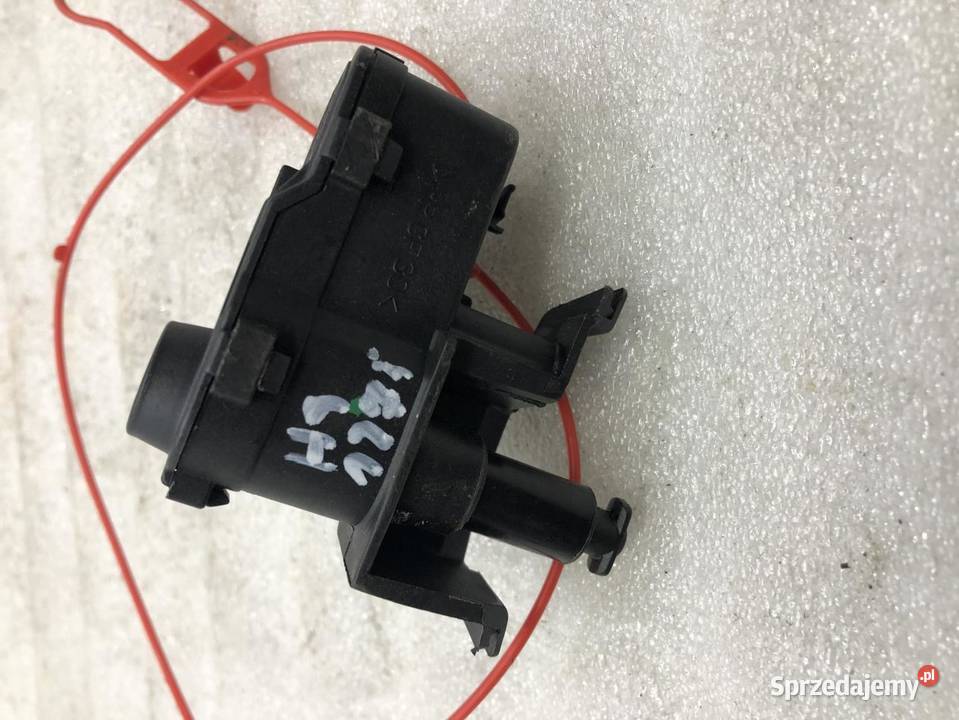 SILNICZEK KLAPKI PALIWA AUDI A5 8T 8K0862153D Wyposażenie elektryczne sprzedam