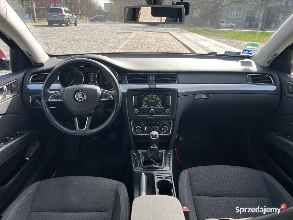 Skoda Superb kb salon Polska mały przebieg Szczecin