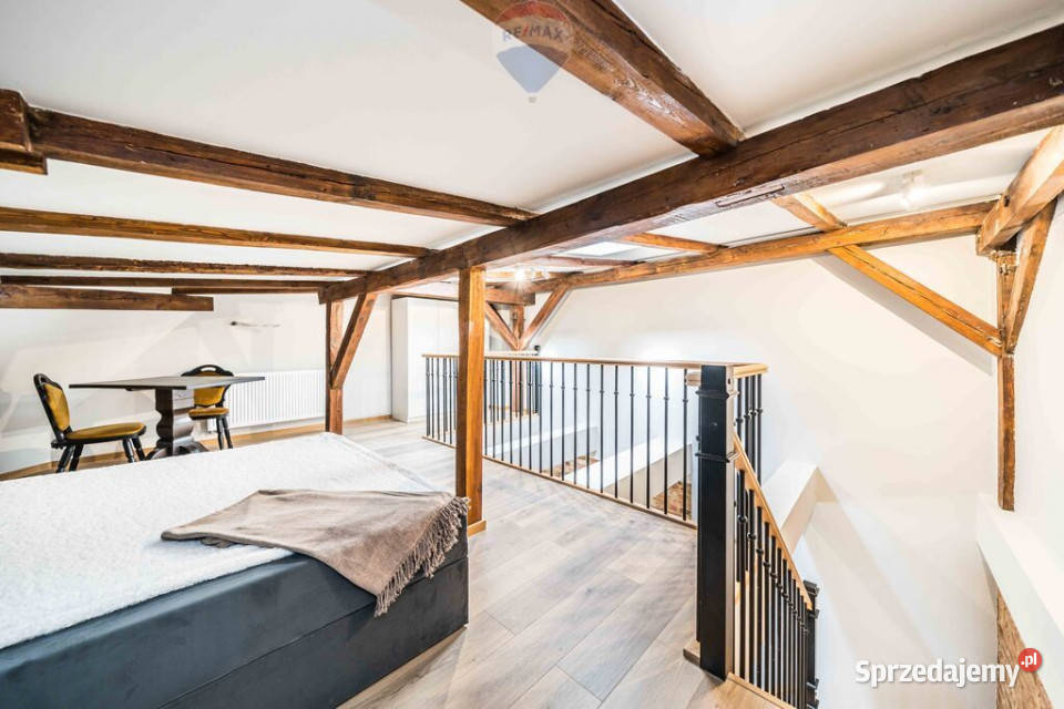 Dwupoziomowe loftowe mieszkanie kamienica Jeżyce 64m2 Wynajem Poznań sprzedam