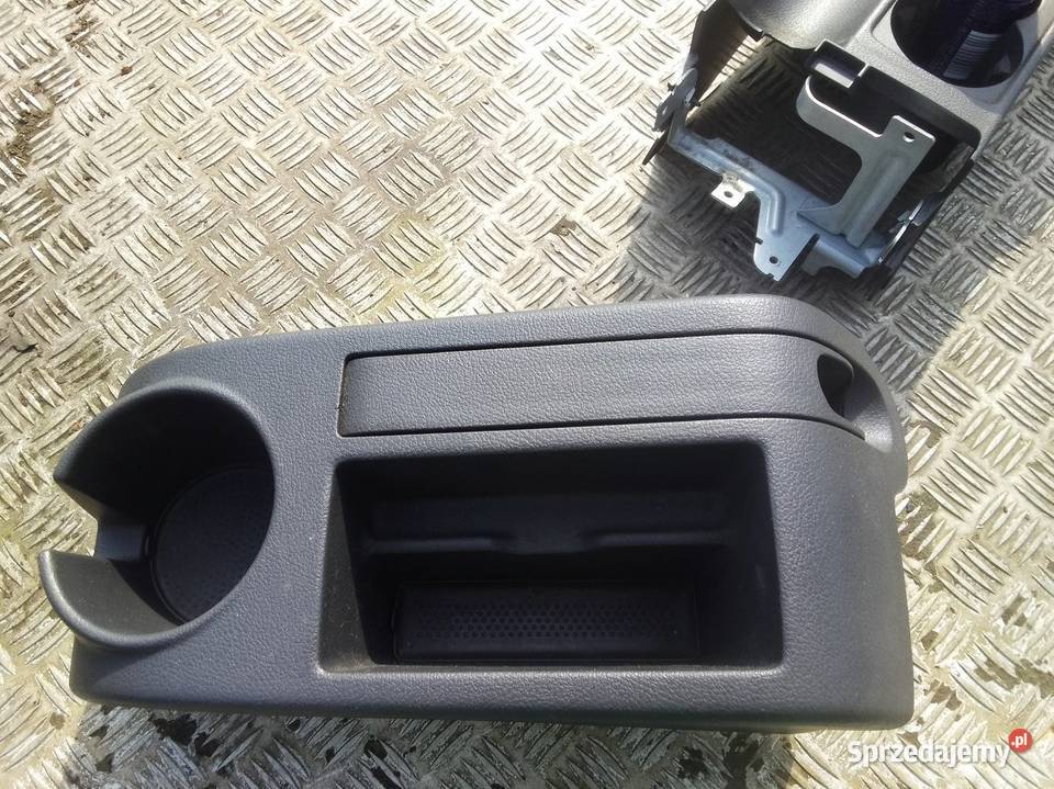 Tunel środkowy VW Golf V Plus Rok produkcji 2007 Cewice