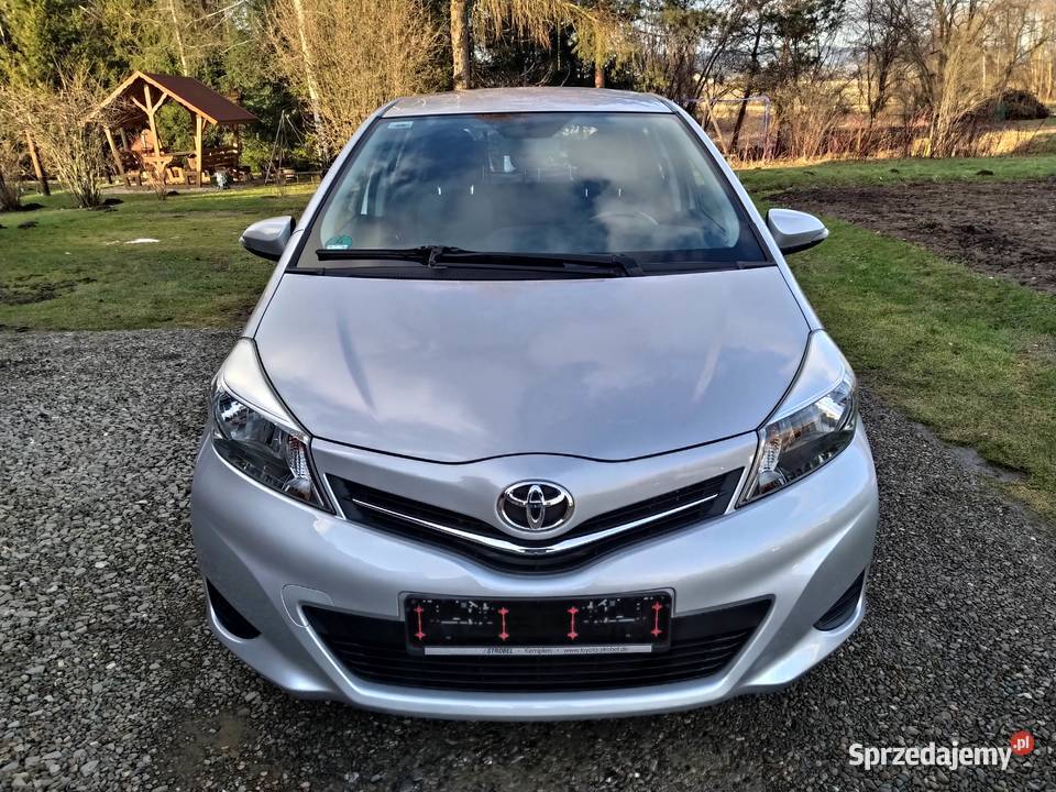 Toyota Yaris III 2014r 133 Benzyna 125 Pełen 4/5 Krosno sprzedam