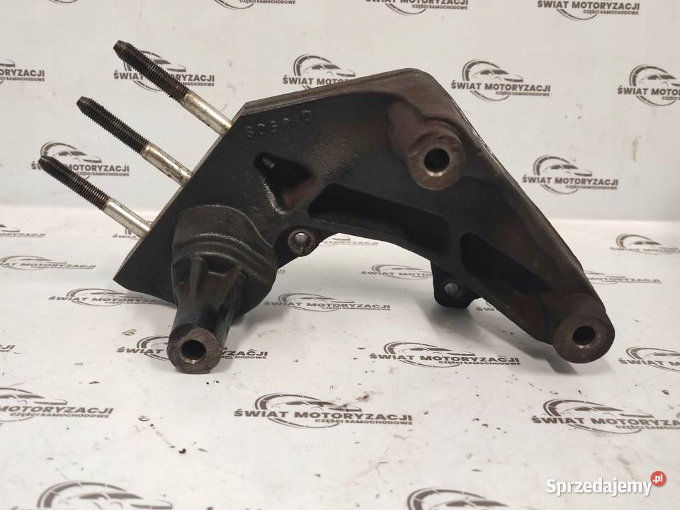 OUTLANDER 20 TDI BSY 140 08r 166 łapa wspornik osobowe Kielce