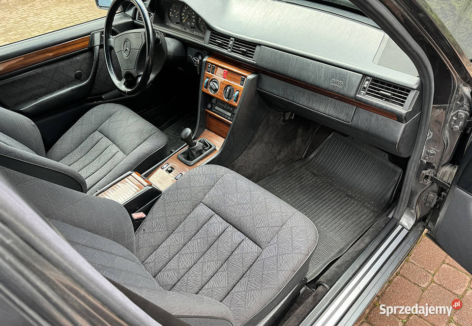 MERCEDES W124 220E 150KM Sierakowice sprzedam