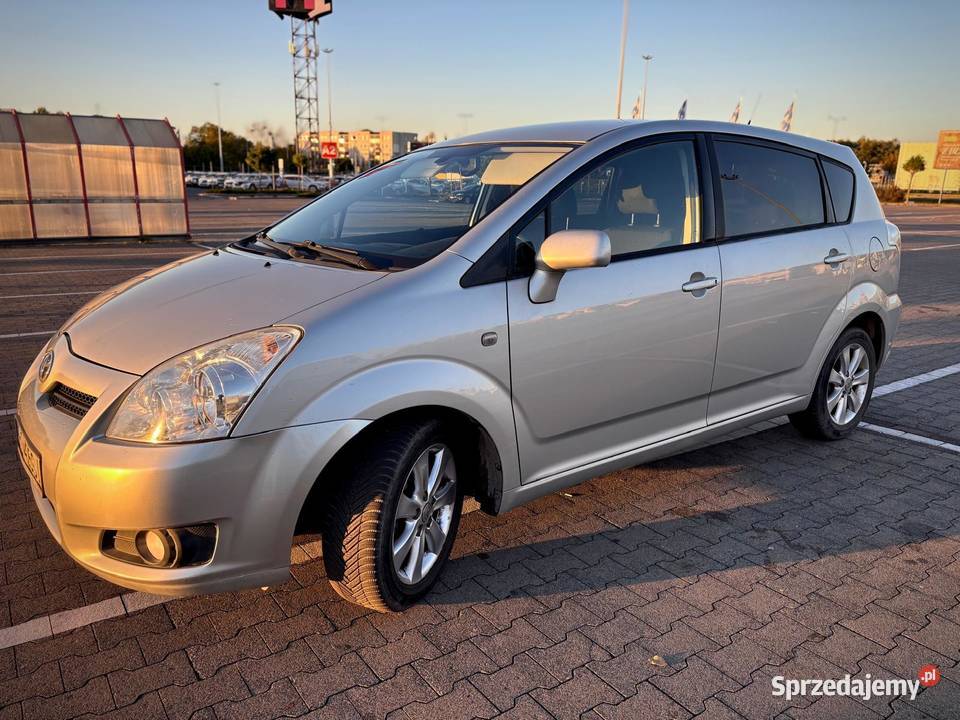 Toyota Corolla Verso 18 Sol 7os MMT Kamionki