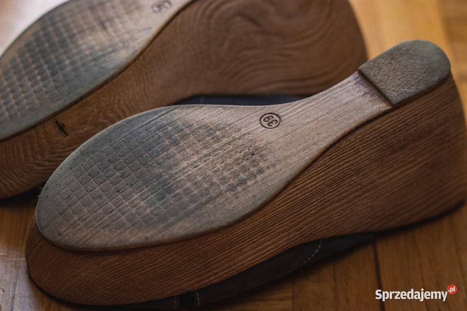 Buty sandały na koturnie Lasocki skórzane 39 sprzedam