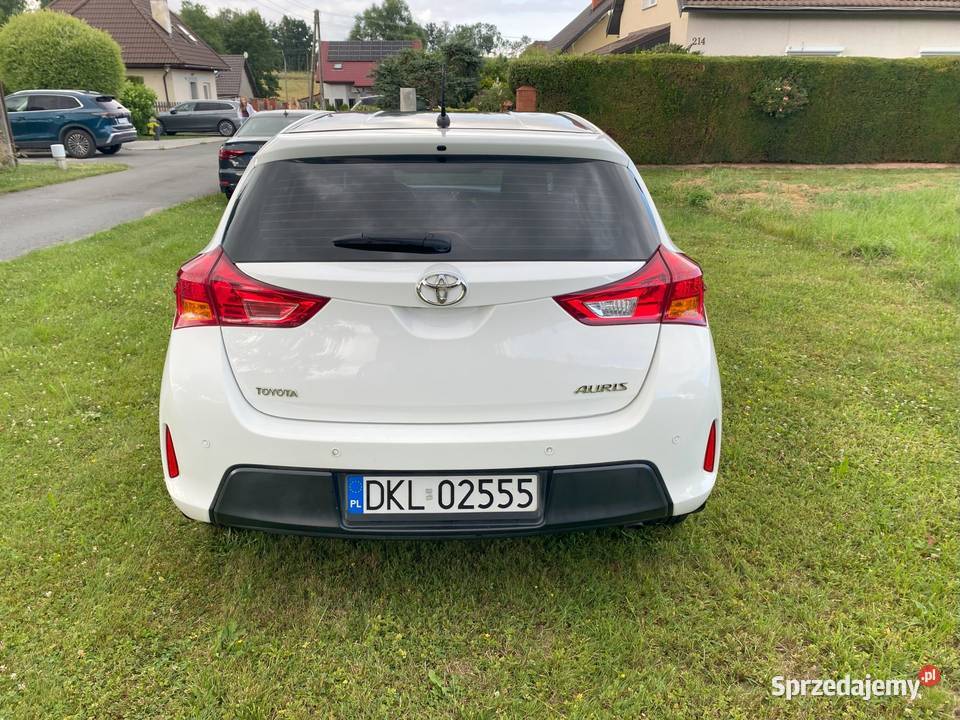 Toyota Auris 133 VVTi Life 2014 Salon Polska dolnośląskie Kłodzko