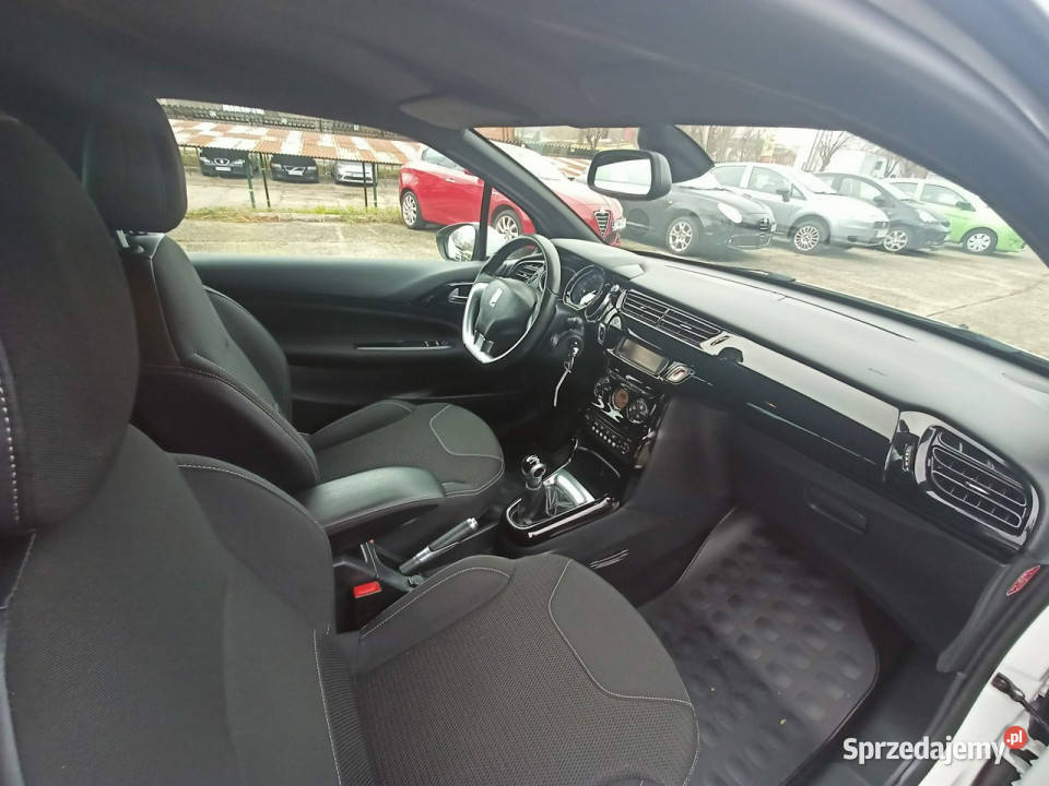 Citroen DS3 16 VTi niski przebieg 1 właściciel Tomaszów Mazowiecki