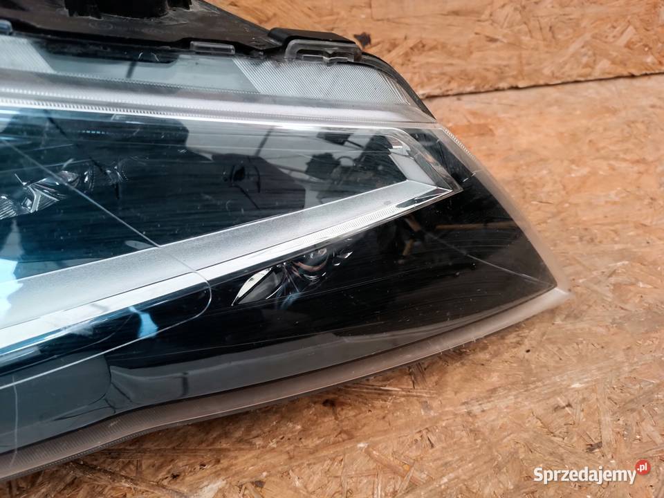 LAMPA REFLEKTOR PRAWY PRZÓD EU SEAT LEON III 12 Nowy Tomyśl