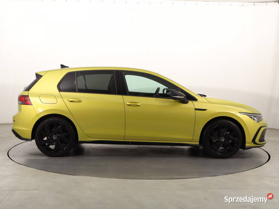 VW Golf 15 eTSI wspomaganie kierownicy