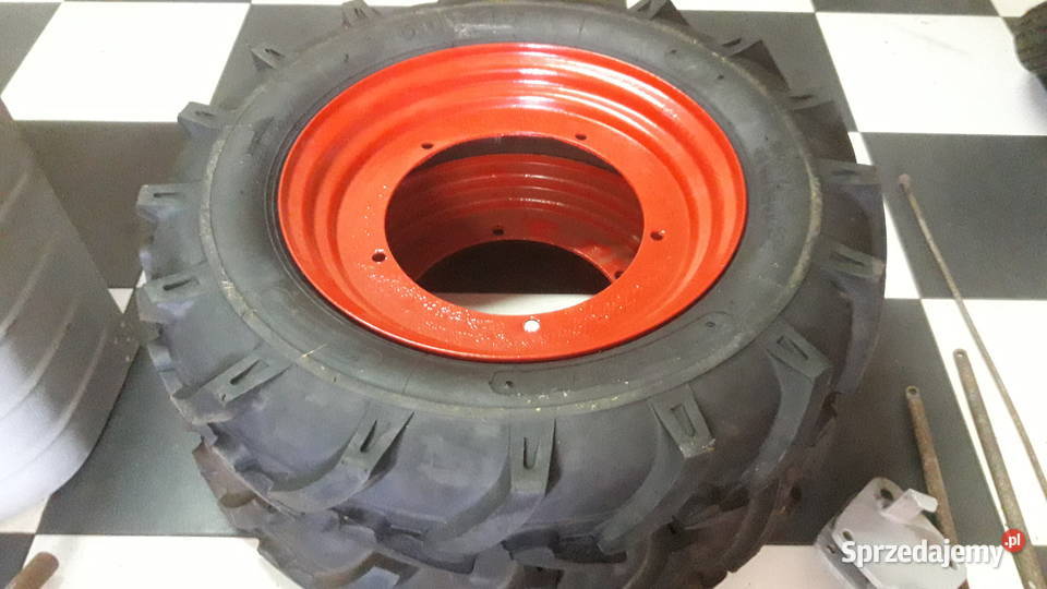 Ciągnik Dzik 2 z przyczepą w trakcie remontu wielkopolskie Puszczykowo sprzedam