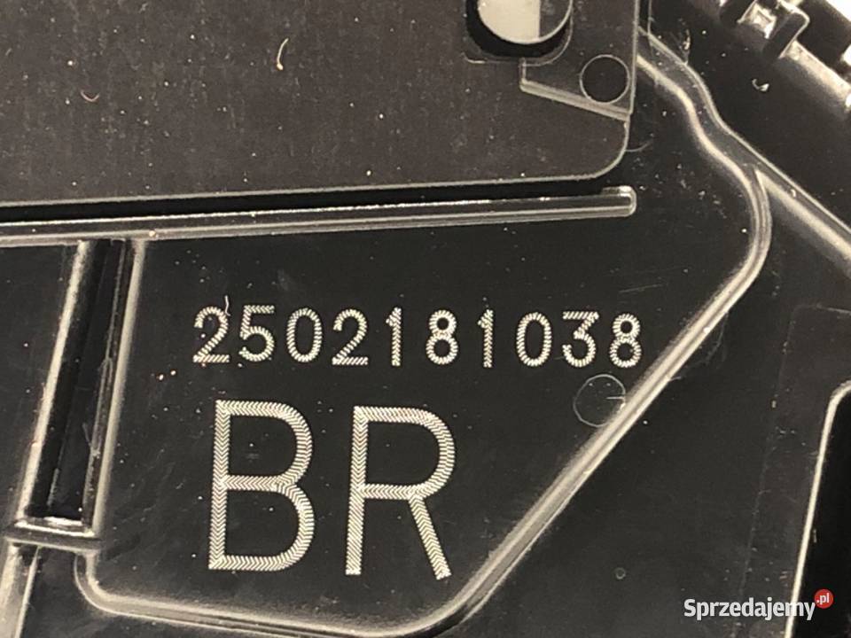 ZAMEK DRZWI PRAWY PRZÓD LEXUS LBX Crossover