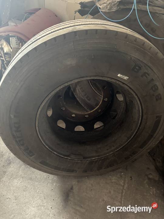 Opony 31570225 prowadzące Parczew sprzedam