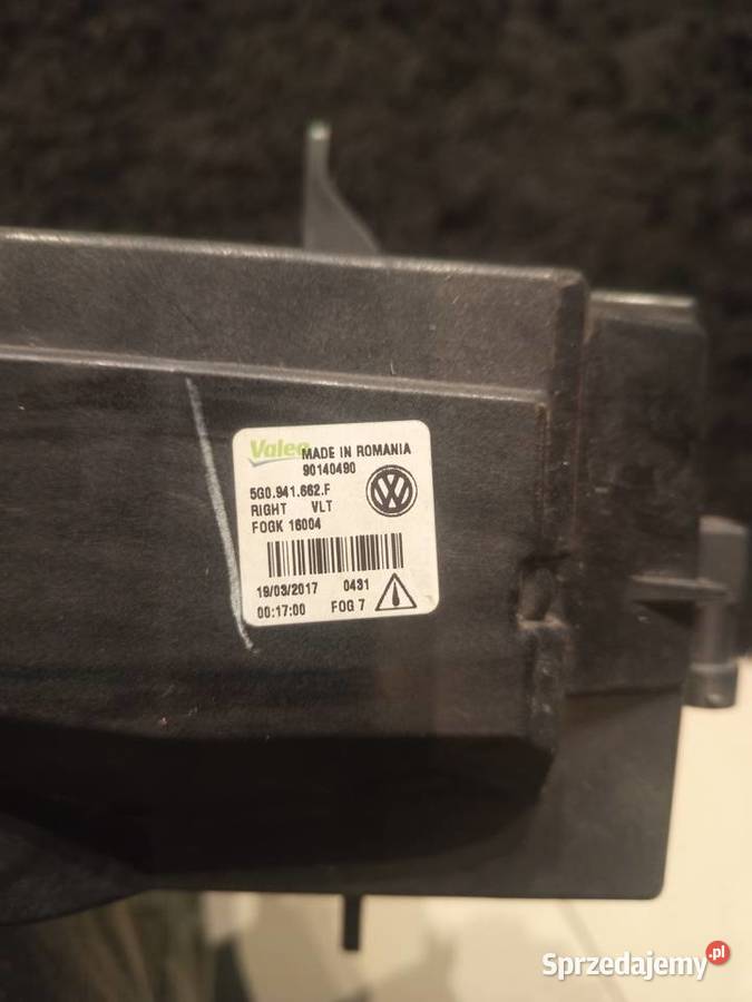 Halogen prawy golf7 orginalny osobowe