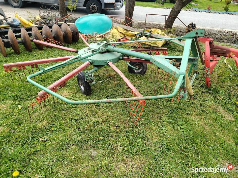 Zgrabiarka do siana Claas TRANSPORT Łomno