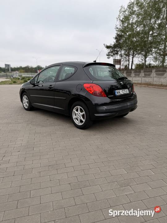 Peugeot 207 14 75 zwykły silnik super stan Warszawa sprzedam