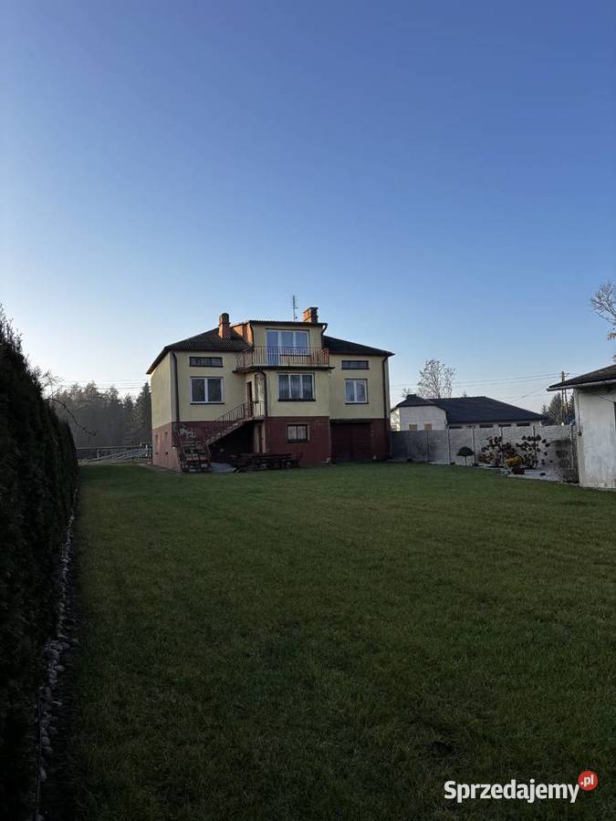 Duży dom z garażem łódzkie
