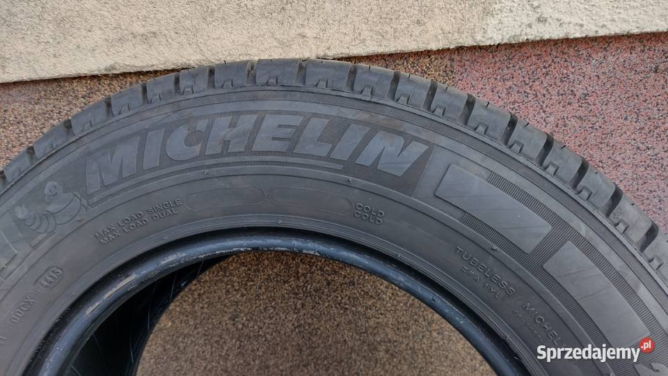 Opona Michelin agilis 235 65 r16c sprzedam
