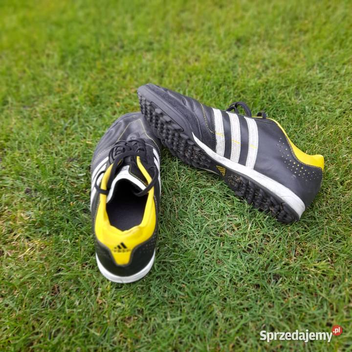 Turfy Adidas Mosty