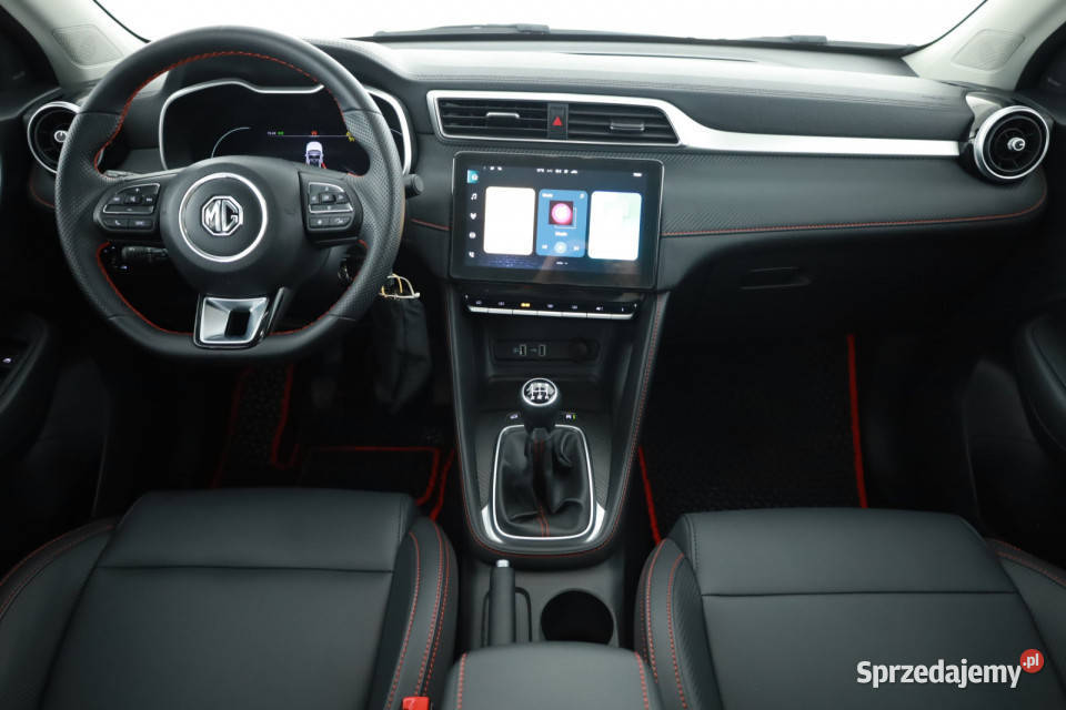 MG ZS SUV 15 benzyna