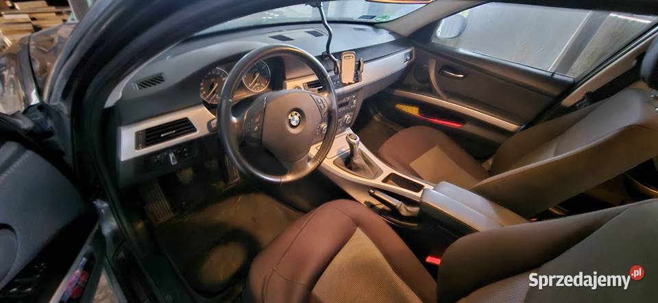 Udział 12 samochodu BMW 320D diesel