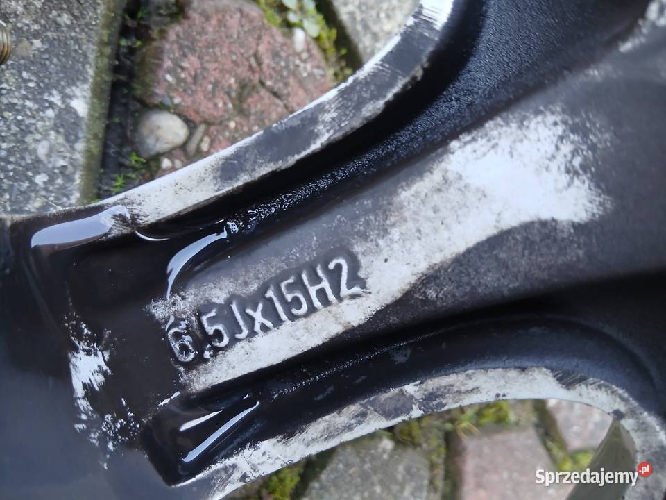 BORBET Felgi aluminiowe 4 65J 15 ET50 5X112 VW Szczerbice