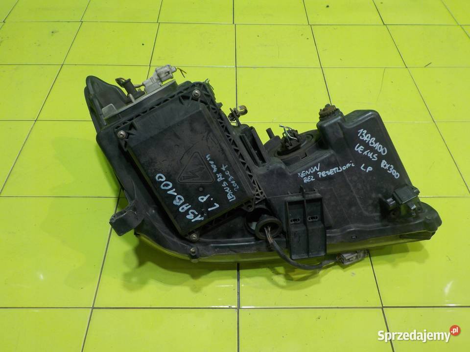 LEXUS RX300 II 30 B 04r XENON lampa lewa przod Suków sprzedam