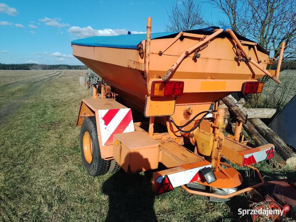 Rozsiewacz wapna piaskarka solniczka sprzedam