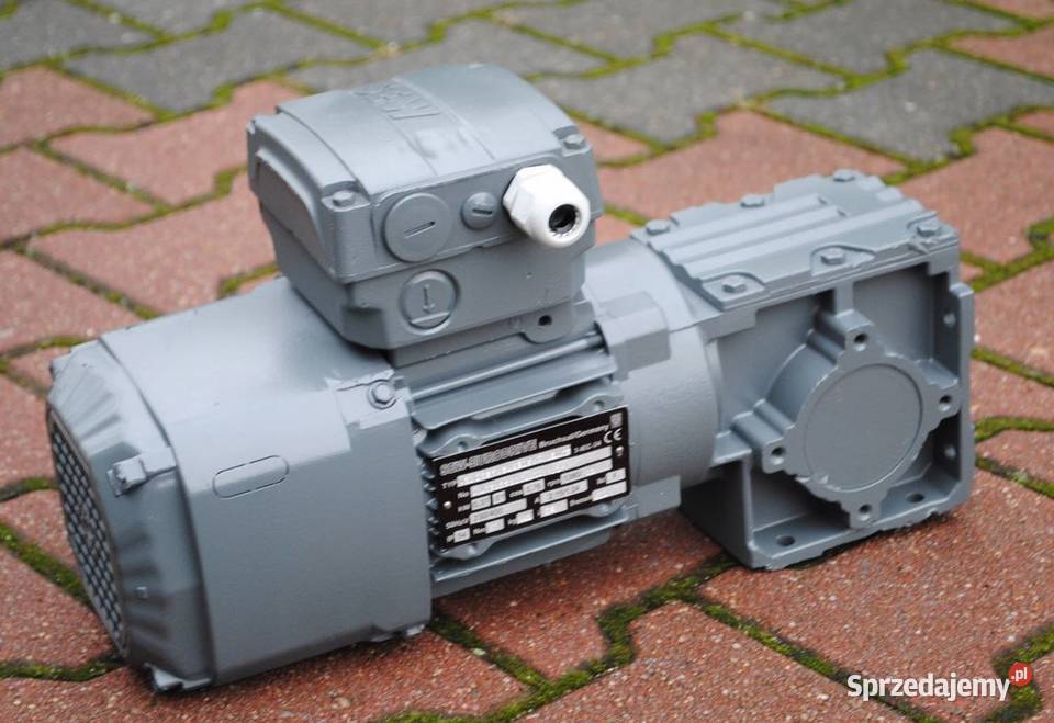 Motoreduktor kątowy 037kw 18obrmin z hamulcem