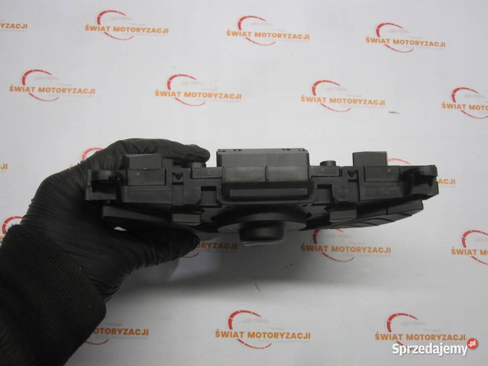 FORD B FIESTA 12r panel radia 8V1T18K811DC Kielce sprzedam