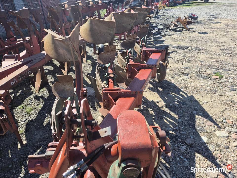 Pług Kverneland 4 skiby obrotowy resor Okrzeja