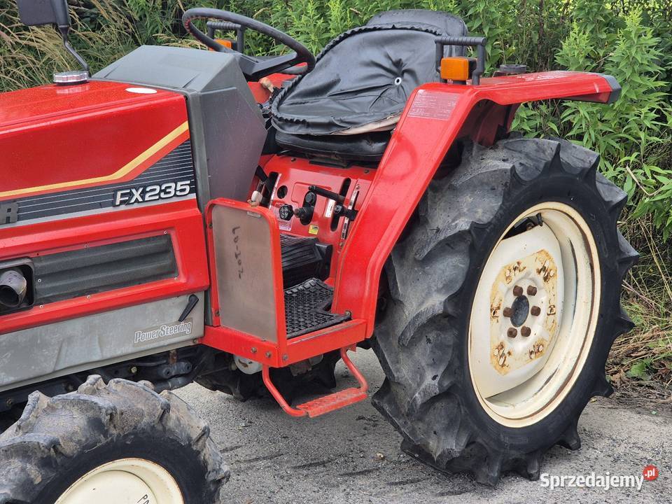 Traktorek traktor YANMAR FX235D Wspomaganie Wspomaganie kierownicy Małuszyn