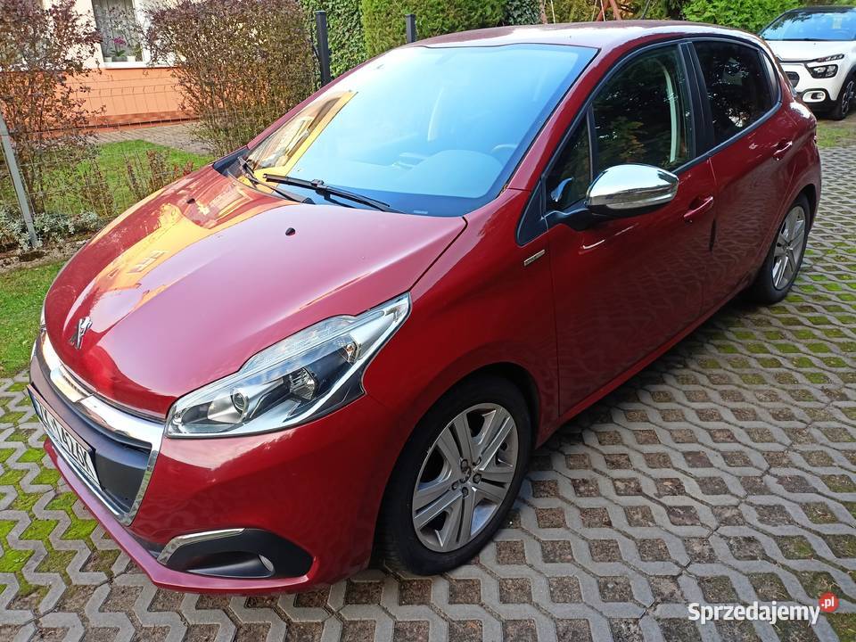 Peugeot 208 2017 12 Pure Tech benzyna przebieg 208 Koszalin