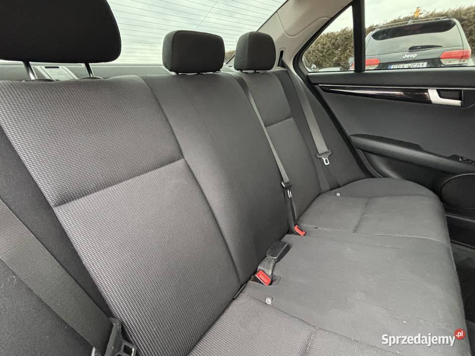 MercedesBenz klasa C GWARANCJA Sedan / Limuzyna Klasa C Paniówki