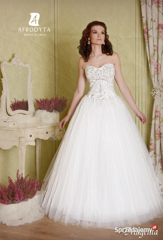 Suknia ślubna Afrodyta Magenta 2013 Kolbuszowa