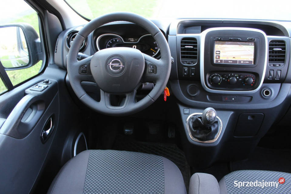 Opel Vivaro CDi 140 9 osobowy II 20142019 wielofunkcyjna kierownica dolnośląskie Lubań