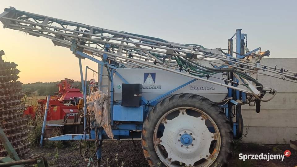 Ciągnik renault Nowe Skalmierzyce