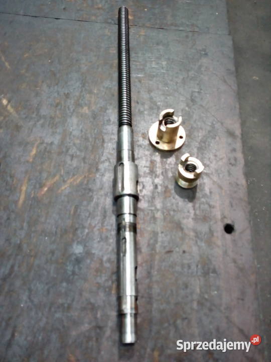 Nakrętki posuwu poprzecznego frezarki FWD32 Pozostałe łódzkie Łódź