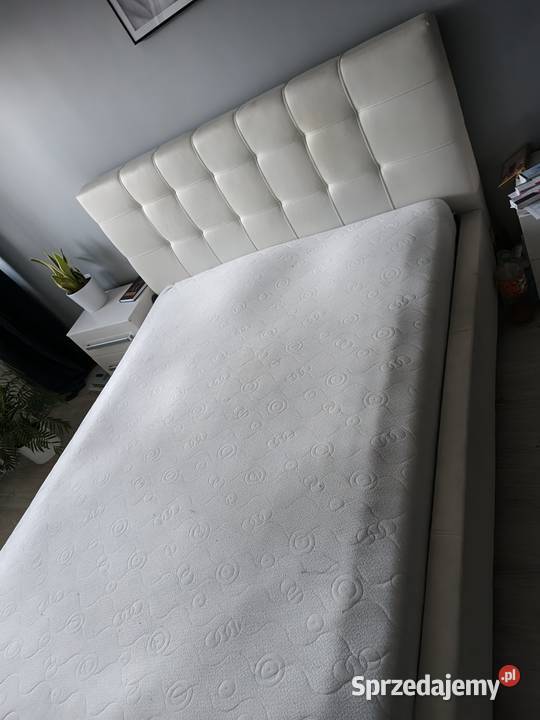 Łóżko z materacem 200cm Jadowniki