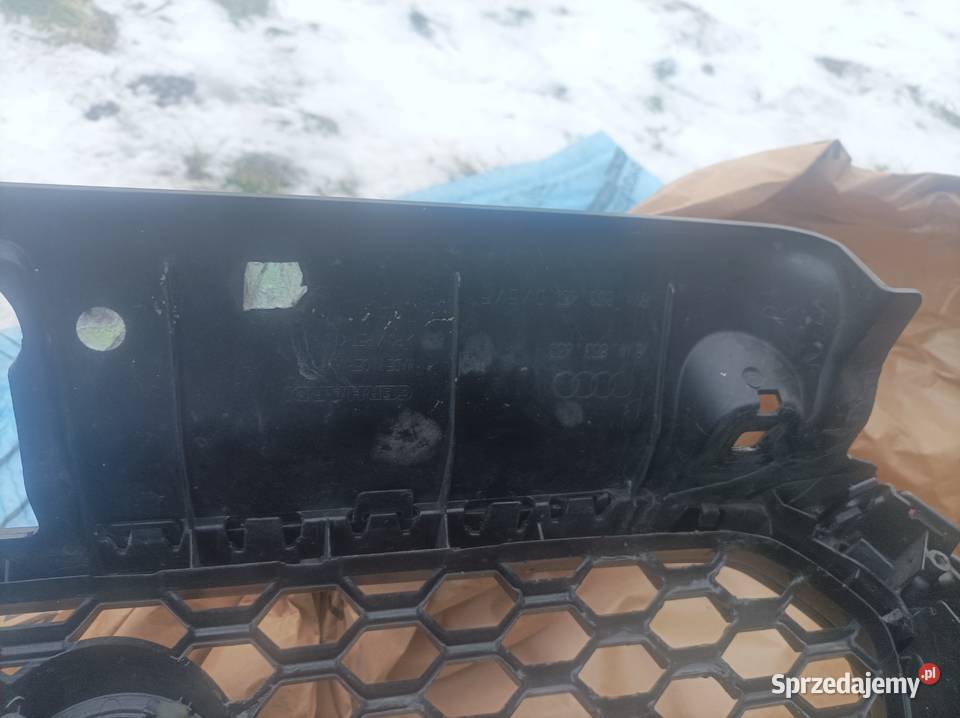 Audi RS3 1216 Atrapa radar spryskiwacze Łódź sprzedam
