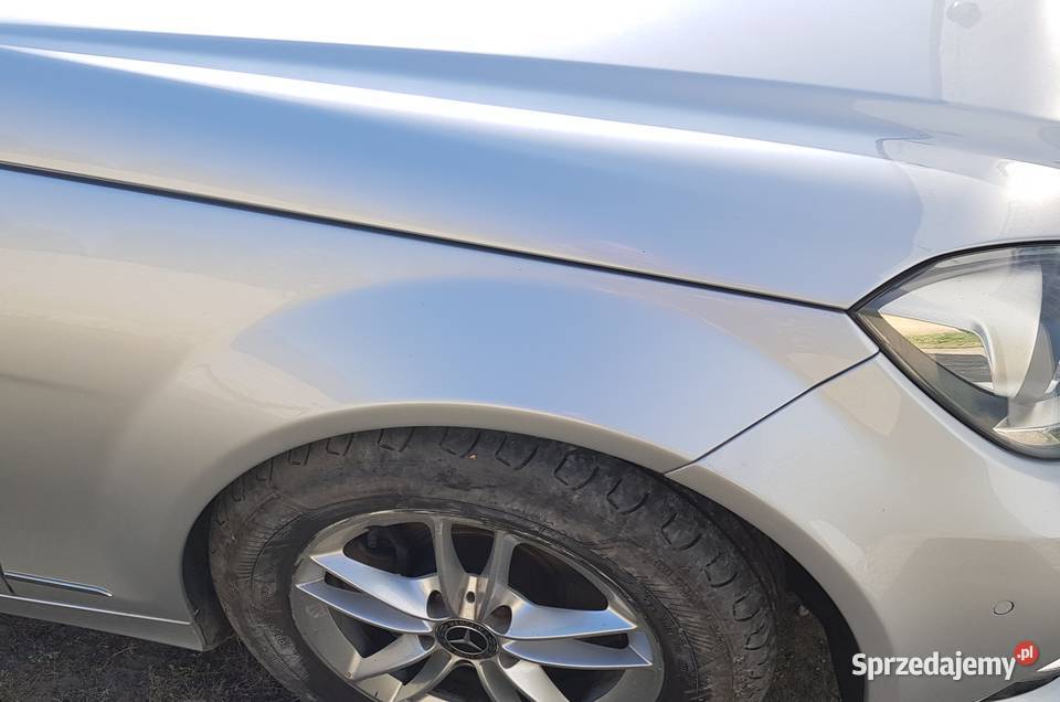 Błotnik Przedni MERCEDES C Klasa W204 komplet mazowieckie Radom