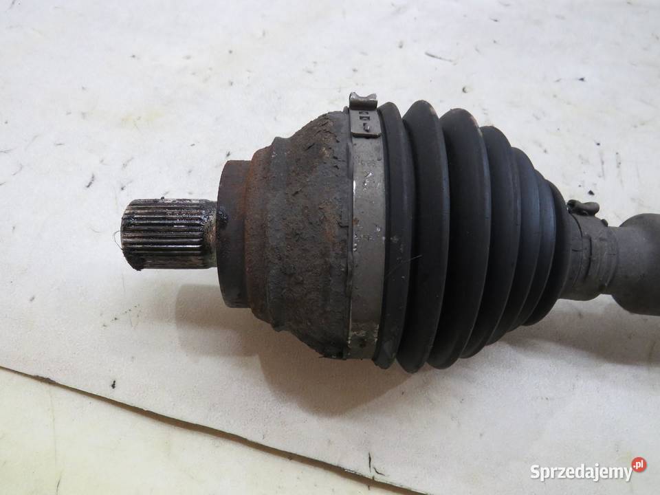 PÓŁOŚ PRAWA PRZÓD 16 TDI PASSAT B8 3Q0407272BP