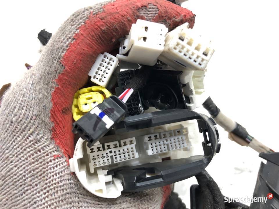 WIĄZKA DRZWI PRZÓD LEWA TOYOTA COROLLA E21 18 98